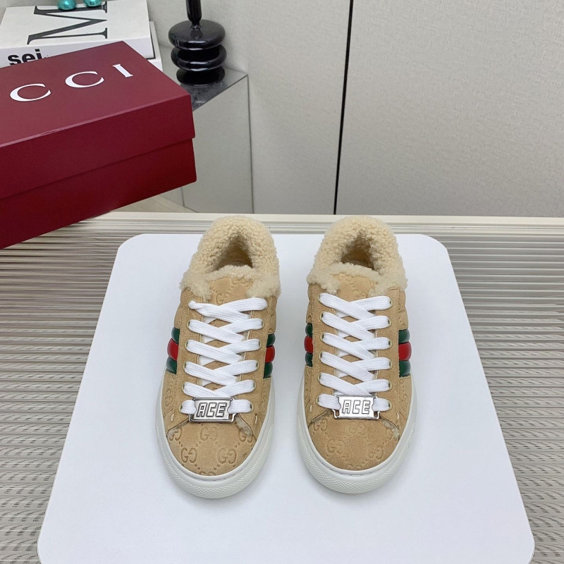 G*u*i casual shoes